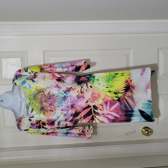 Beautiful design top #102 - Picture 9 of 14